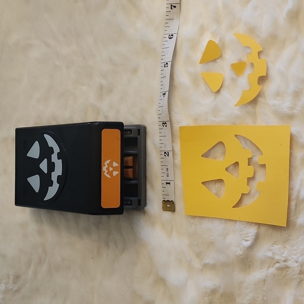 EK Success Crafts Punch Halloween Jack-O-Lantern